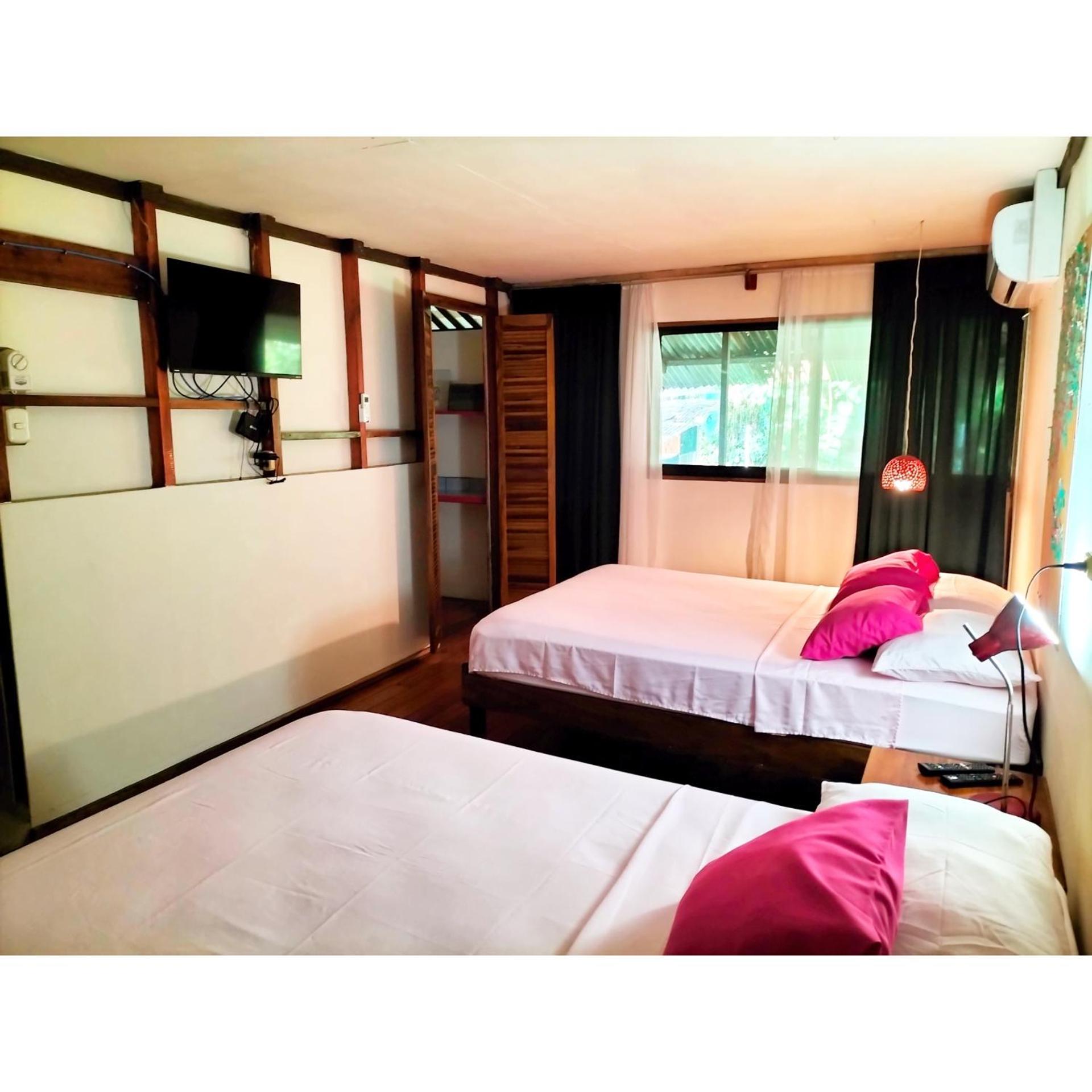 Cabinas Coconut Grove Puerto Viejo de Talamanca Eksteriør bilde