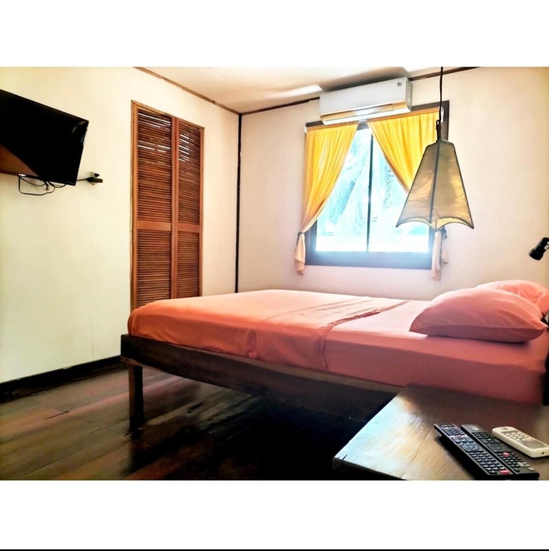 Cabinas Coconut Grove Puerto Viejo de Talamanca Eksteriør bilde